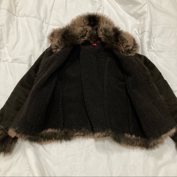 faux fur jacket - Picture 2 of 3